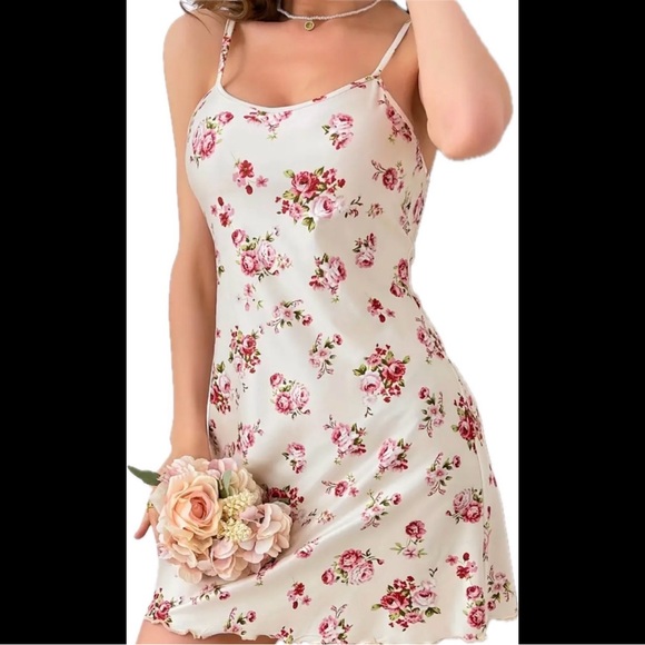 Cream White & Pink, Floral, Night Slip - Picture 2 of 8
